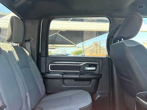 Used 2024 RAM 2500 Big Horn w/ Off Road Package AWD/4WD image 12