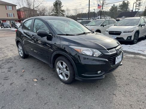 Used 2016 Honda HR-V EX image 7