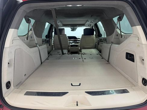 Used 2023 Cadillac Escalade ESV Sport Platinum w/ Heavy-Duty Trailer Package AWD/4WD image 8