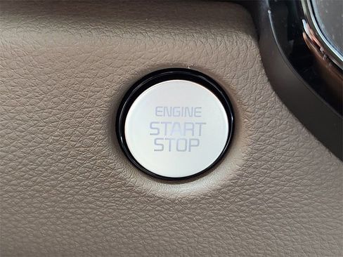 New 2026 Kia Carnival EX image 14