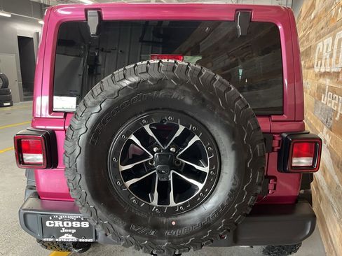 Used 2024 Jeep Wrangler Unlimited Sport AWD/4WD image 23