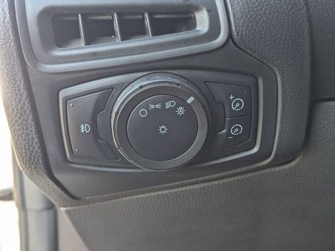 Used 2012 Ford Focus SEL image 22