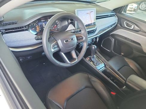 Used 2022 Jeep Compass Latitude FWD image 6