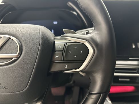 Certified 2025 Lexus RX 450h AWD w/ Convenience Package image 20