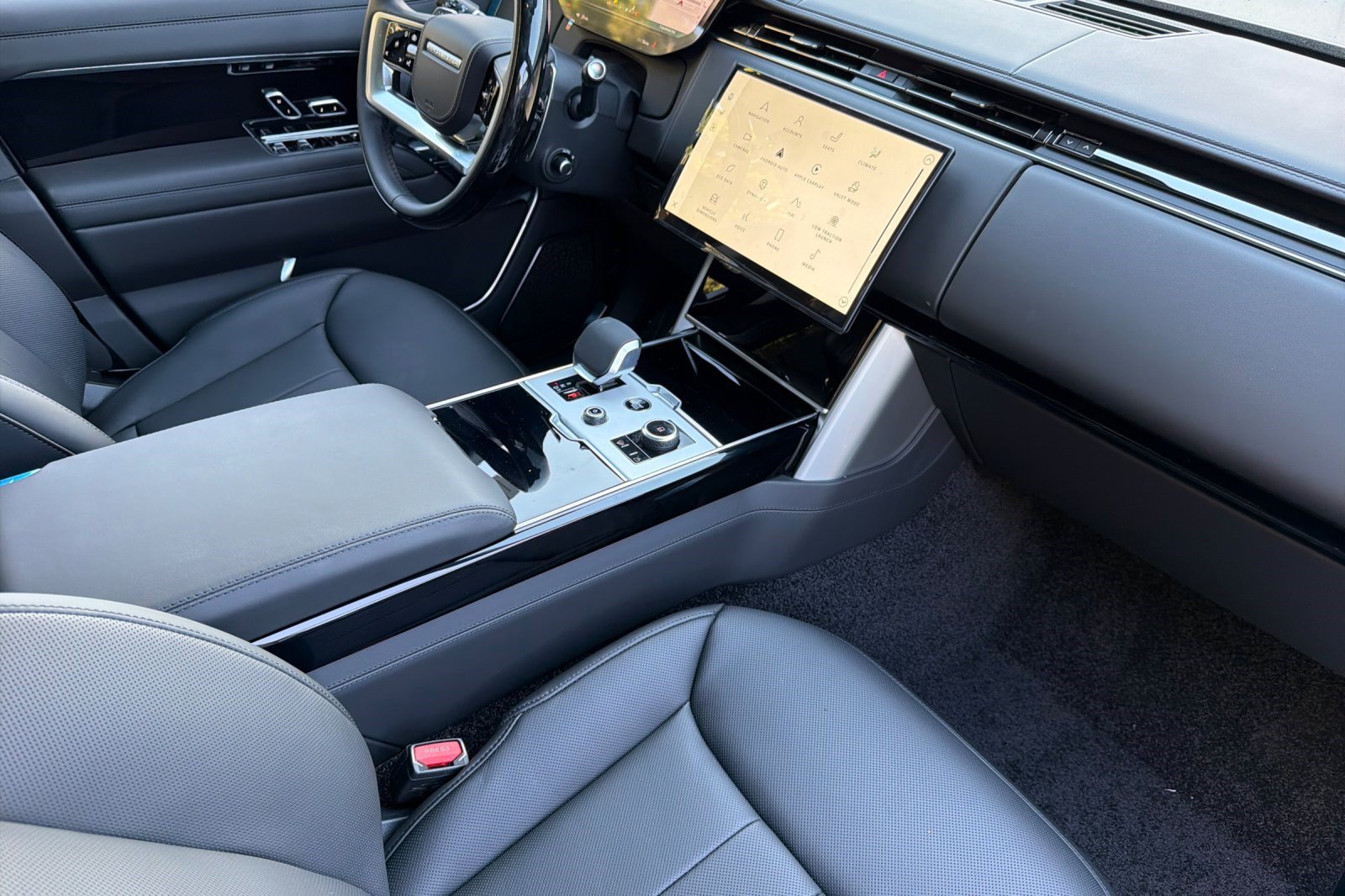 New 2027 Land Rover Range Rover Long Wheelbase Autobiography AWD/4WD image 27