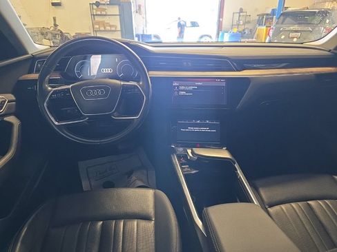 Used 2019 Audi e-tron Premium Plus AWD/4WD image 4