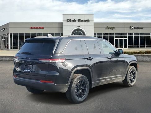 New 2026 Jeep Grand Cherokee Altitude AWD/4WD image 5