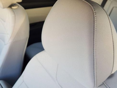 New 2026 Hyundai Tucson SE image 11