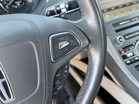Used 2017 Lincoln MKZ Reserve FWD image 53