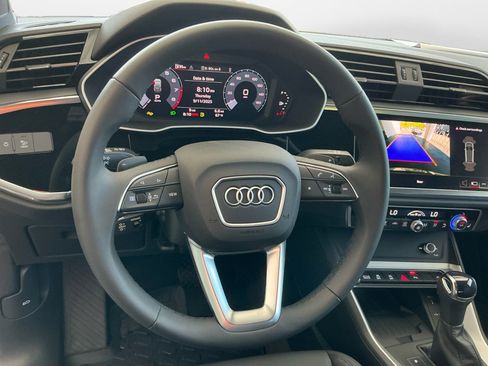 New 2025 Audi Q3 2.0T Premium image 10