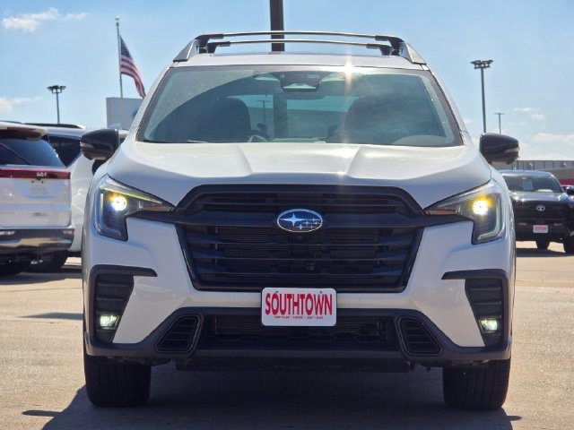 Used 2023 Subaru Ascent Onyx Edition Limited AWD/4WD image 2