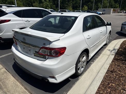 Used 2013 Toyota Corolla S w/ Premium Pkg FWD image 7