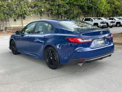 Used 2025 Toyota Camry SE w/ Multimedia Upgrade Package FWD image 5
