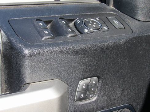 Used 2020 Ford F250 Lariat image 13