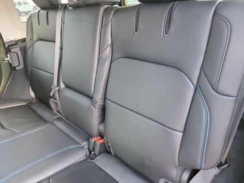 Used 2024 Jeep Wrangler Unlimited Rubicon 4xe image 8