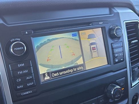 Used 2018 Nissan Titan PRO-4X w/ Pro-4x Convenience Package image 19