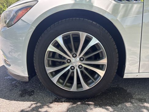 Used 2018 Buick LaCrosse Preferred FWD image 10