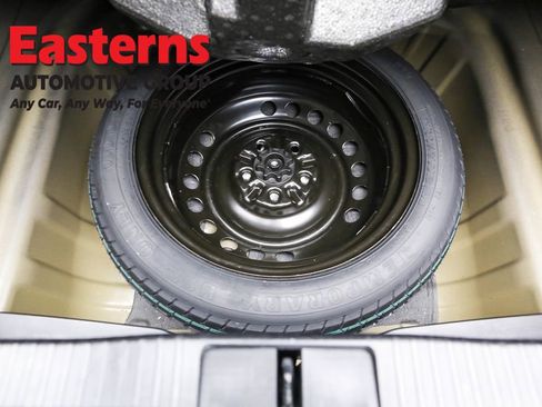 Used 2018 Lexus ES 350 w/ Luxury Package w/Wood Trim image 28