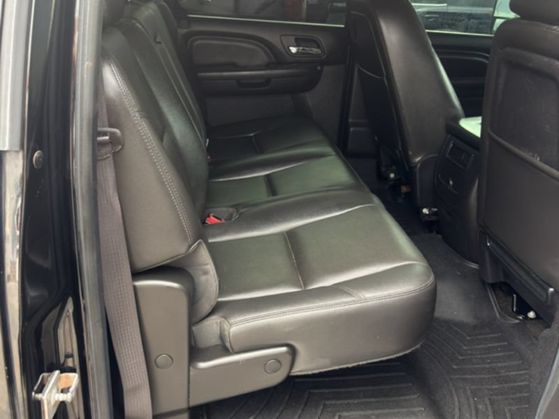 Used 2014 GMC Sierra 3500 Denali AWD/4WD image 6
