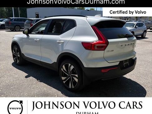 Used 2023 Volvo XC40 B5 Plus w/ Protection Package Premier AWD/4WD image 5