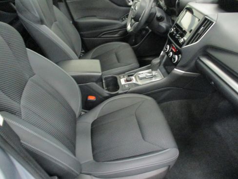 Used 2022 Subaru Forester Premium image 13