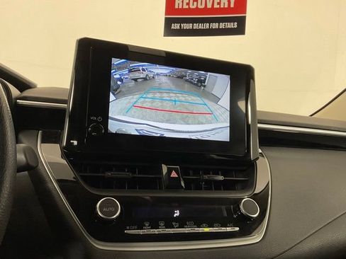 Used 2023 Toyota Corolla LE FWD image 21