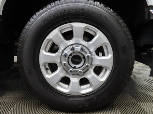 Used 2024 Ford F350 XLT image 8