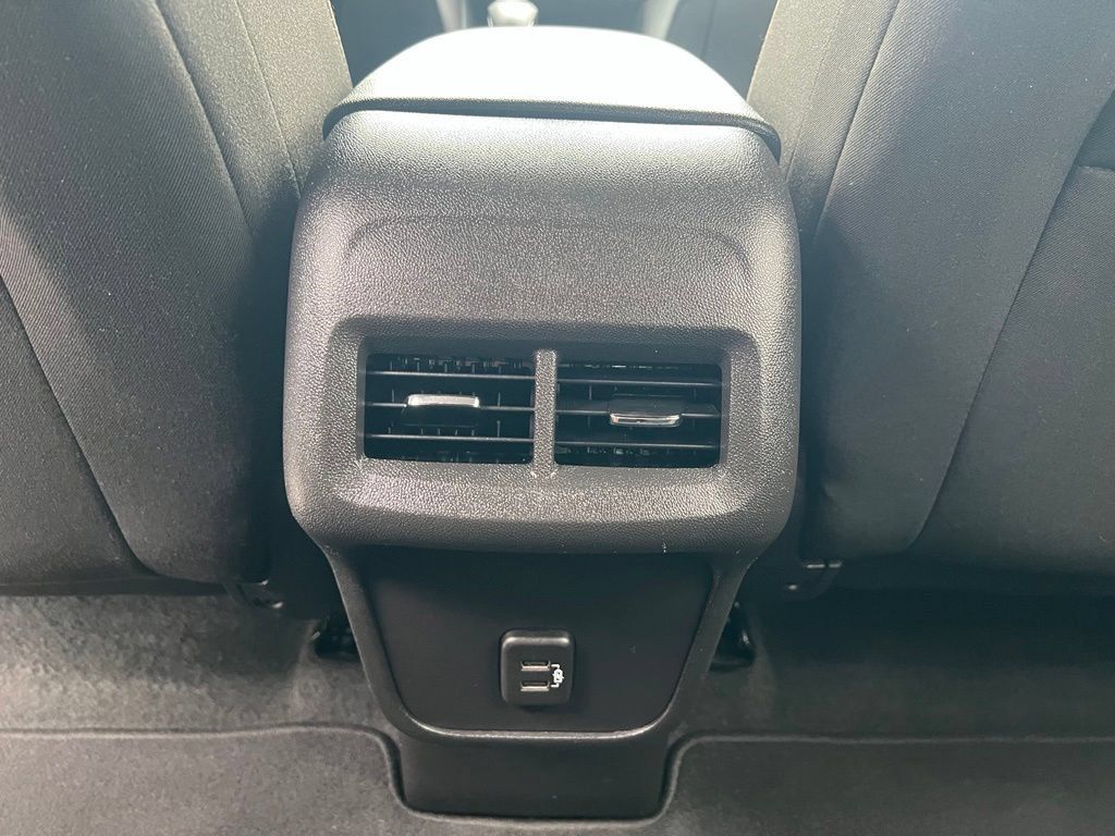 Used 2024 Chevrolet Equinox LT AWD/4WD image 22