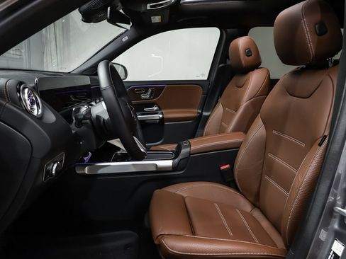 New 2026 Mercedes-Benz GLB 250 4MATIC image 9