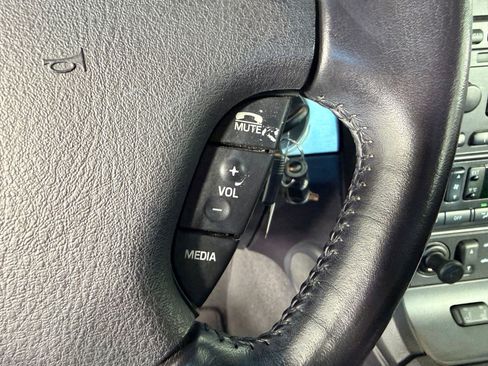 Used 2003 Ford Thunderbird RWD image 26