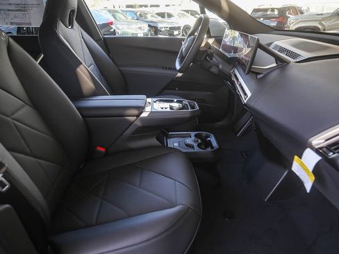 New 2026 BMW iX xDrive45 AWD/4WD image 13