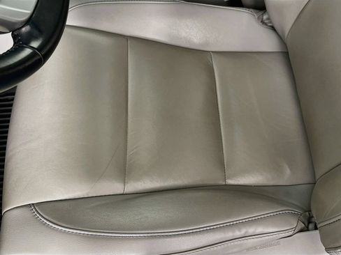 Used 2019 Toyota Highlander XLE AWD/4WD image 19