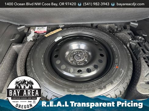 Used 2023 Jeep Renegade Trailhawk AWD/4WD image 9