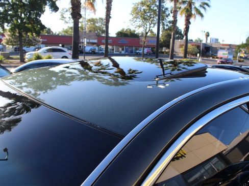 Used 2013 INFINITI M37 w/ Premium Pkg RWD image 12
