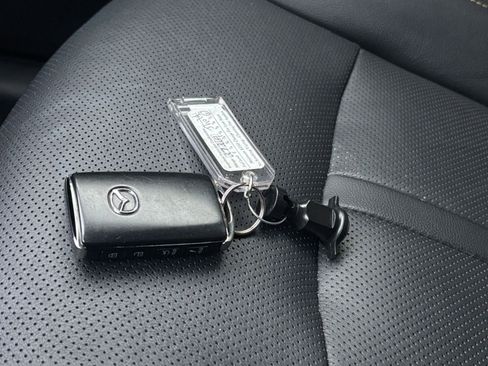 Used 2025 MAZDA CX-90 3.3 Turbo w/ Preferred Package image 22