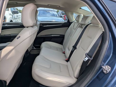 Used 2018 Ford Fusion Titanium FWD image 14