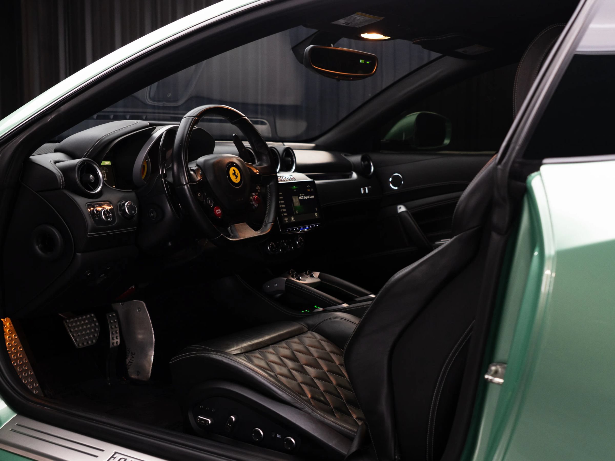 Used 2012 Ferrari FF AWD/4WD image 20