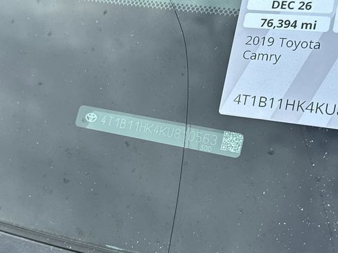 Used 2019 Toyota Camry SE image 22