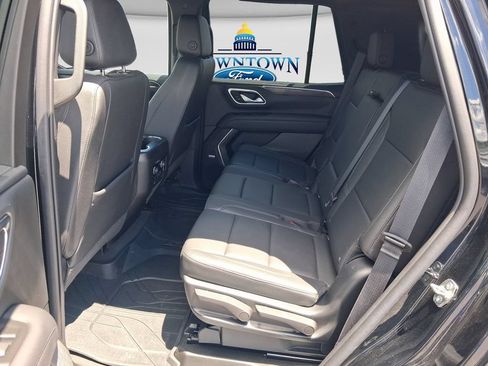 Used 2022 Chevrolet Tahoe LT w/ Luxury Package AWD/4WD image 33