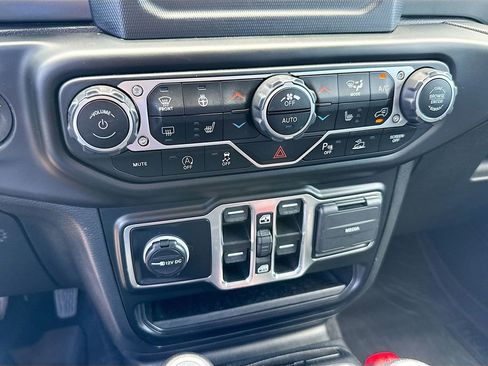 Used 2021 Jeep Gladiator Sport AWD/4WD image 17