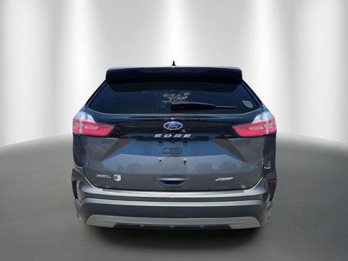 Used 2021 Ford Edge SEL w/ Convenience Package FWD image 3