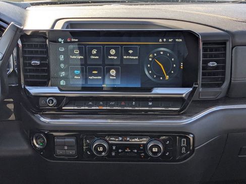 Used 2025 Chevrolet Silverado 1500 LT image 19