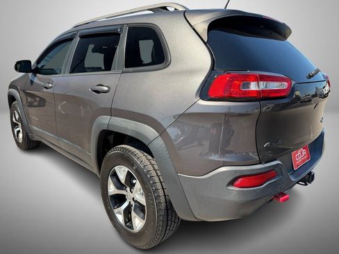 Used 2015 Jeep Cherokee Trailhawk w/ Comfort/Convenience Group image 4