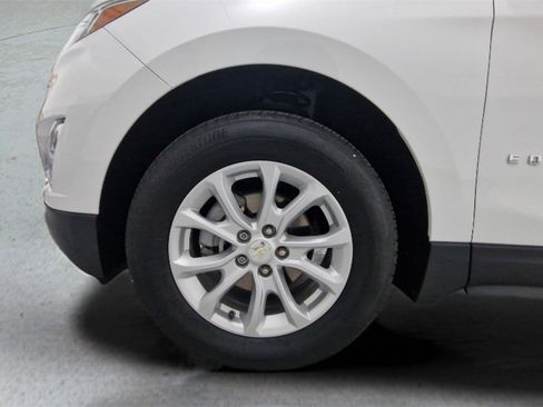 Certified 2021 Chevrolet Equinox LS image 29