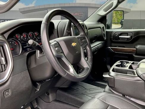 Used 2022 Chevrolet Silverado 3500 LT w/ Convenience Package AWD/4WD image 13