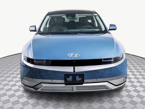 Used 2024 Hyundai Ioniq 5 Limited image 2