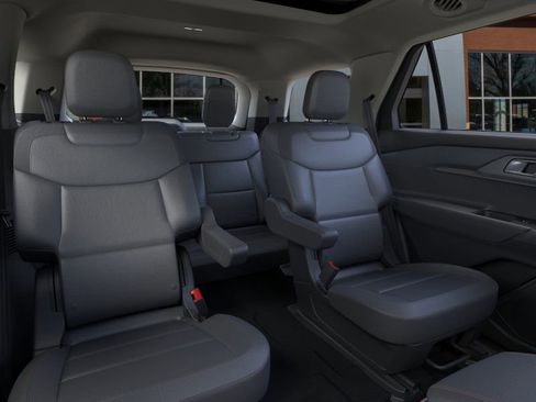 New 2025 Ford Explorer Active w/ Active Comfort Package image 11