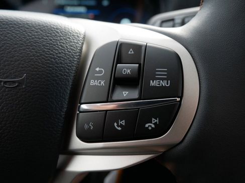 New 2026 Ford Explorer Active AWD/4WD image 27