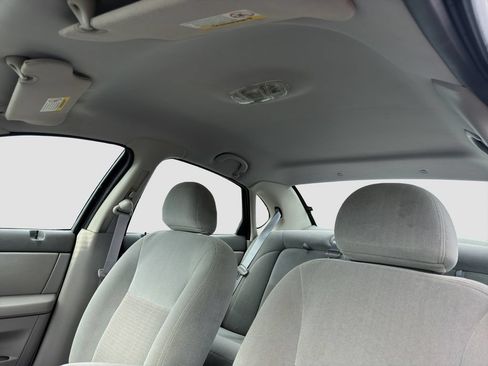 Used 2003 Ford Taurus SE FWD image 24