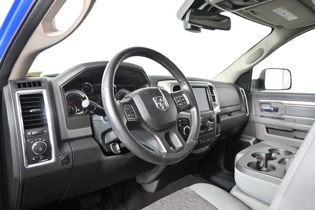 Used 2018 RAM 1500 SLT AWD/4WD image 23